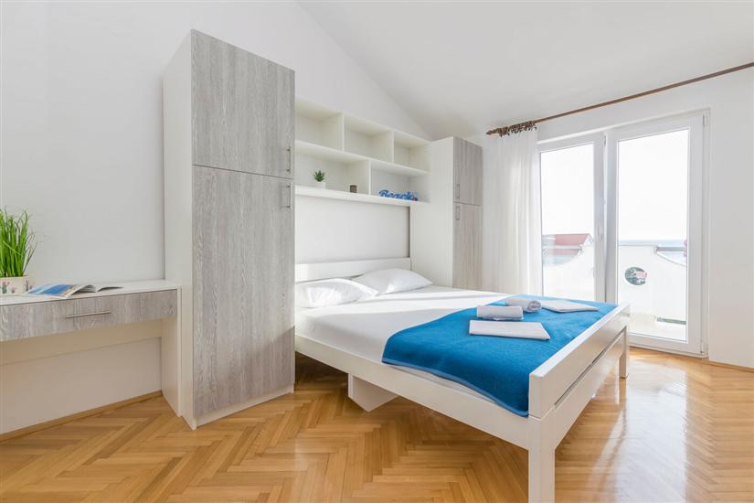 Apartment A10, for 6 persons