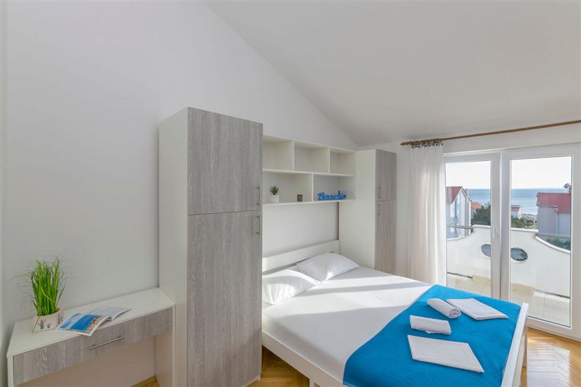 Apartment A10, for 6 persons