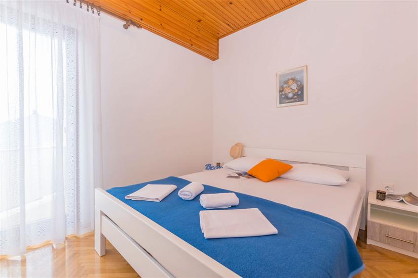 Apartment A10, for 6 persons