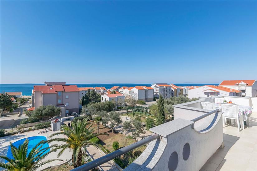 Apartment A10, for 6 persons