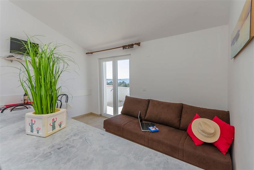 Apartment A10, for 6 persons