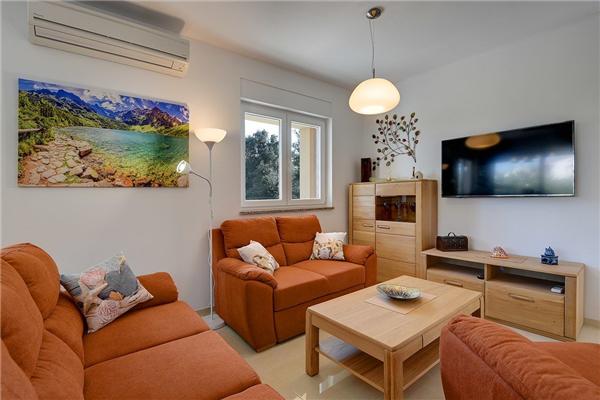 House K1, for 10 persons