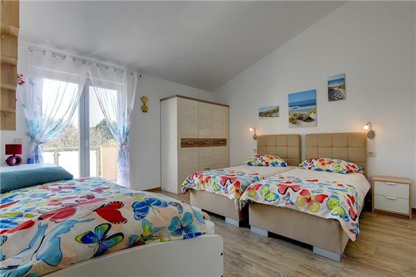 House K1, for 10 persons