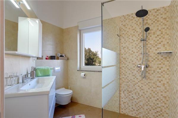 House K1, for 10 persons