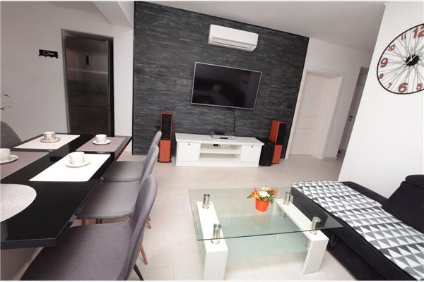 Apartment A1, for 6 persons