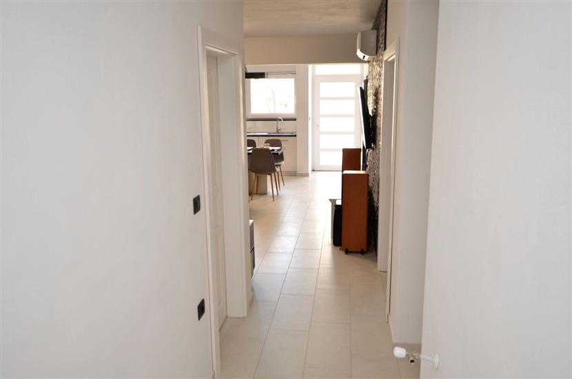 Apartment A1, for 6 persons