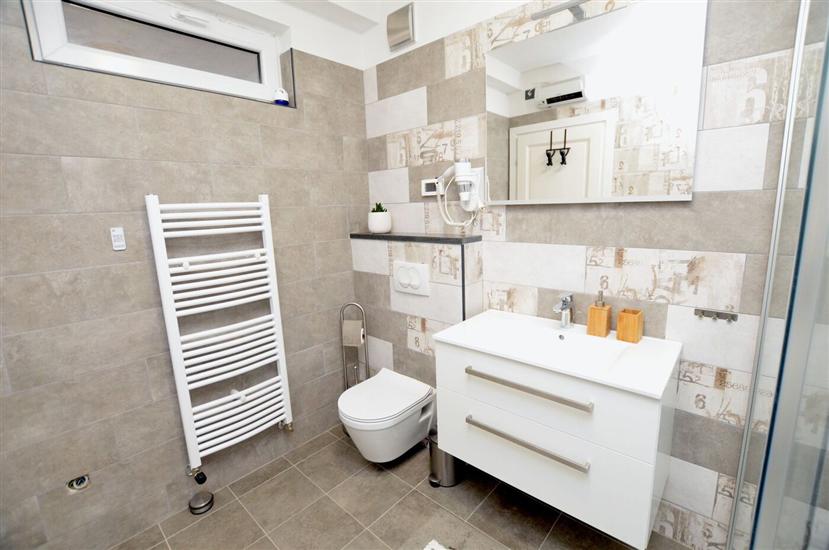 Apartment A1, for 6 persons