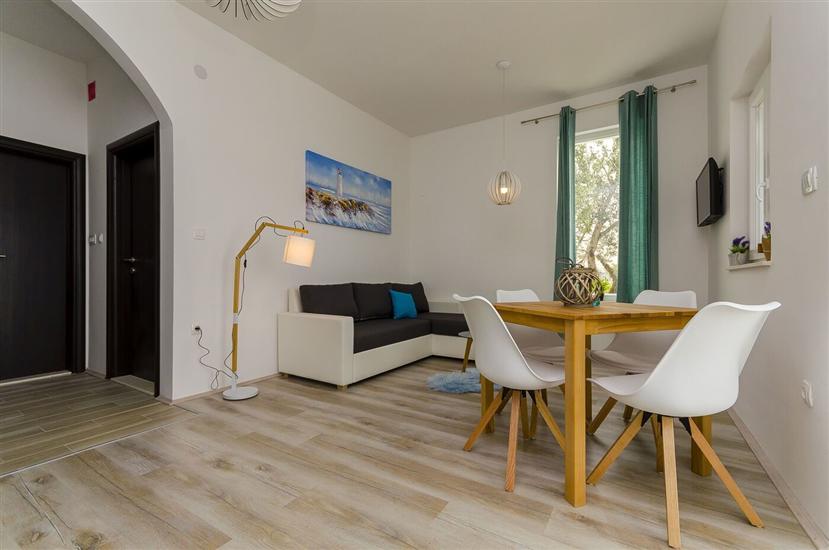 Apartment A2, for 3 persons