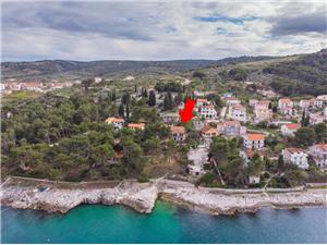 Apartment Ribica Slatine (Ciovo), Size 35.00 m2, Airline distance to the sea 30 m