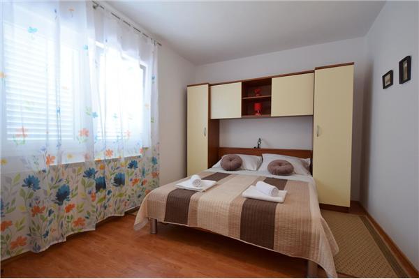 Apartment A1, for 3 persons