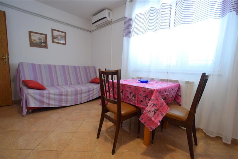 Apartment A2, for 3 persons