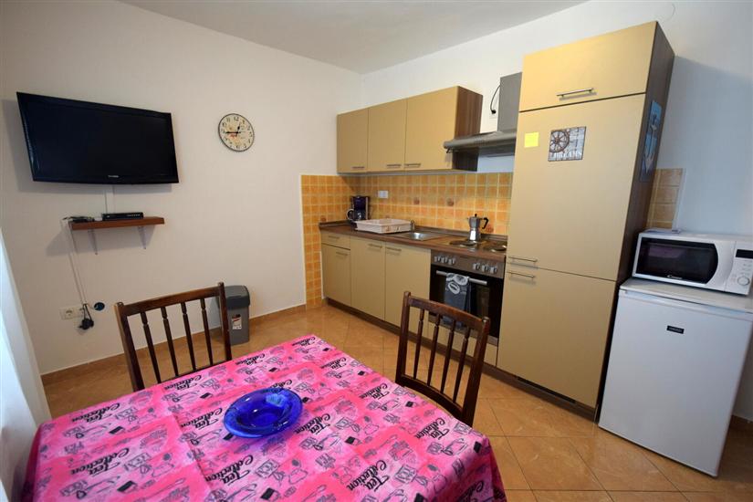 Apartment A2, for 3 persons