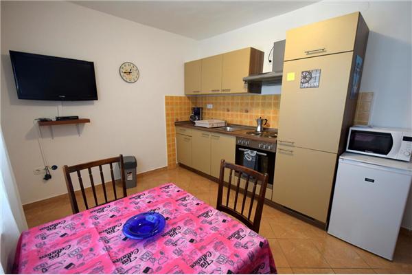 Apartment A2, for 3 persons