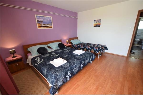 Apartment A2, for 3 persons