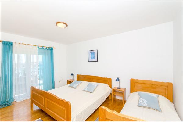 Apartment A2, for 3 persons