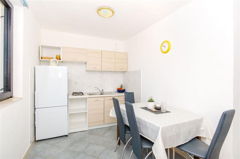Apartment A2, for 3 persons