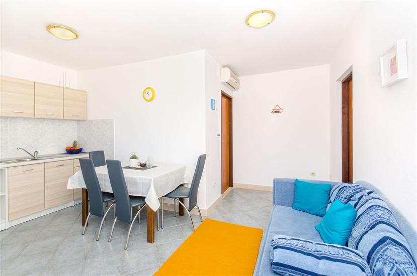 Apartment A2, for 3 persons
