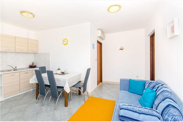 Apartment A2, for 3 persons
