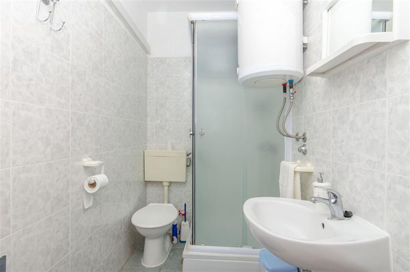 Apartment A2, for 3 persons