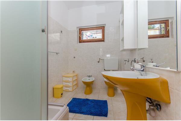 Apartment A1, for 5 persons