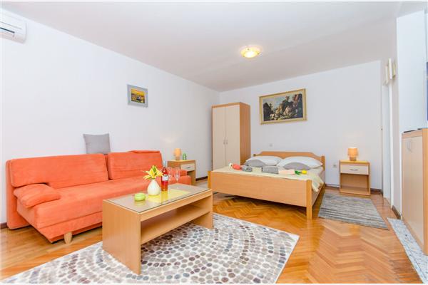 Apartment A1, for 3 persons