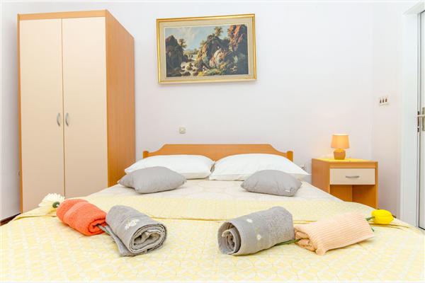 Apartment A1, for 3 persons