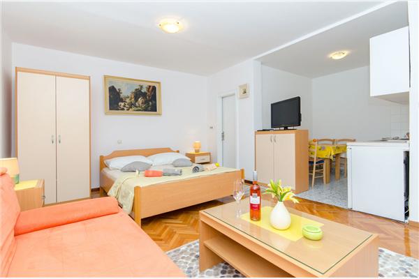 Apartment A1, for 3 persons