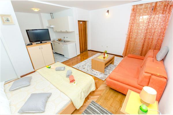 Apartment A1, for 3 persons