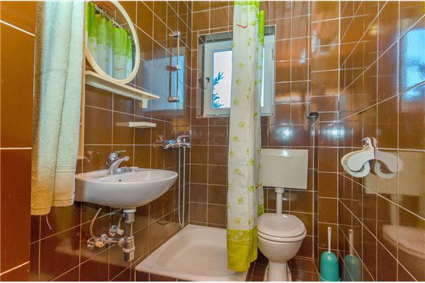 Room S1, for 2 persons