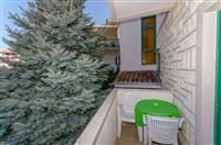 Room S1, for 2 persons