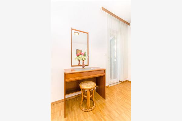 Apartment A2, for 7 persons