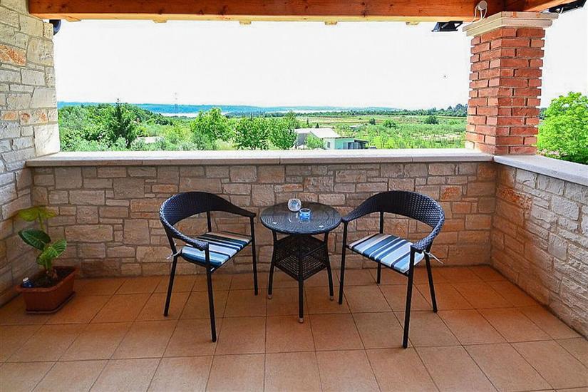 House K1, for 8 persons