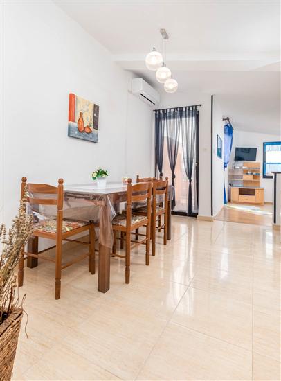 Apartment A1, for 3 persons