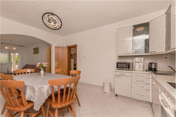 Apartment A5, for 5 persons