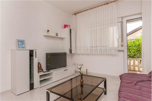 Apartment A5, for 5 persons