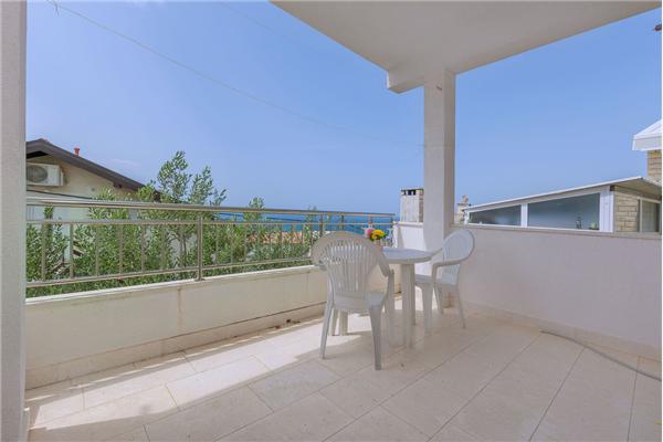 Apartment A4, for 4 persons