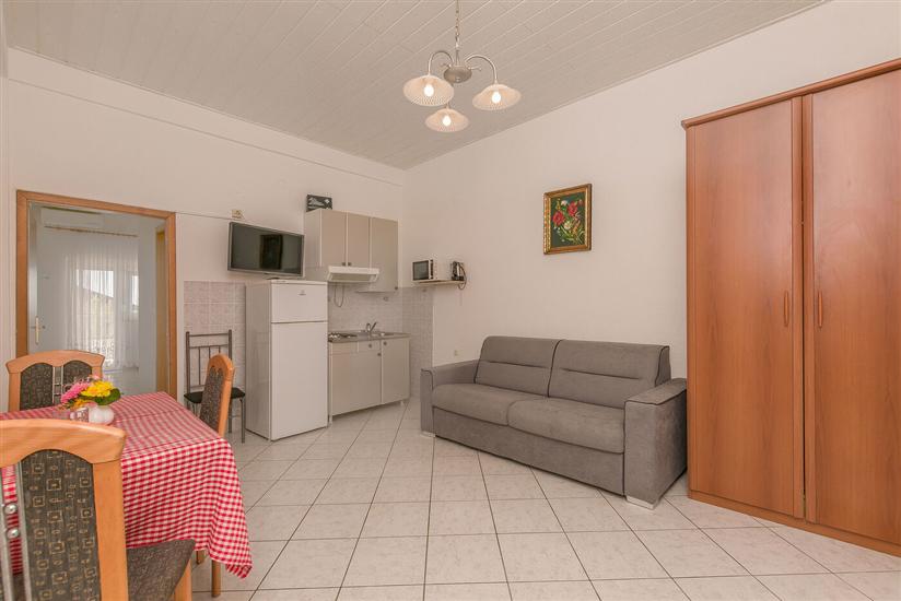 Apartment A4, for 4 persons