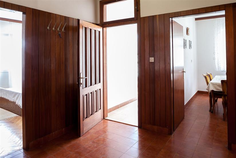 Apartment A3, for 6 persons