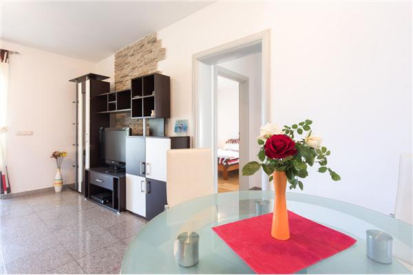 House A1, for 10 persons