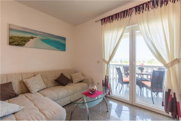 House A1, for 10 persons