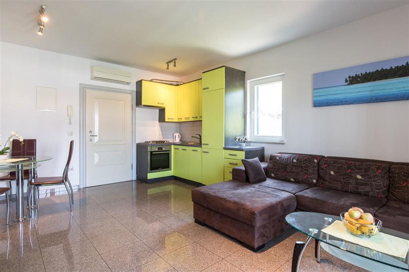 House A1, for 10 persons