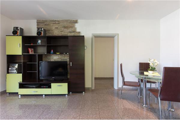 House A1, for 10 persons