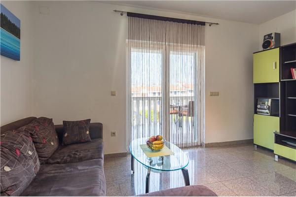 House A1, for 10 persons