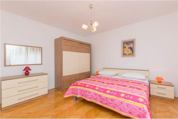 Apartment A1, for 6 persons