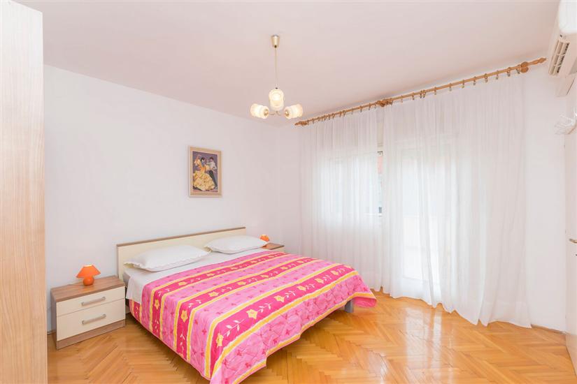 Apartment A1, for 6 persons