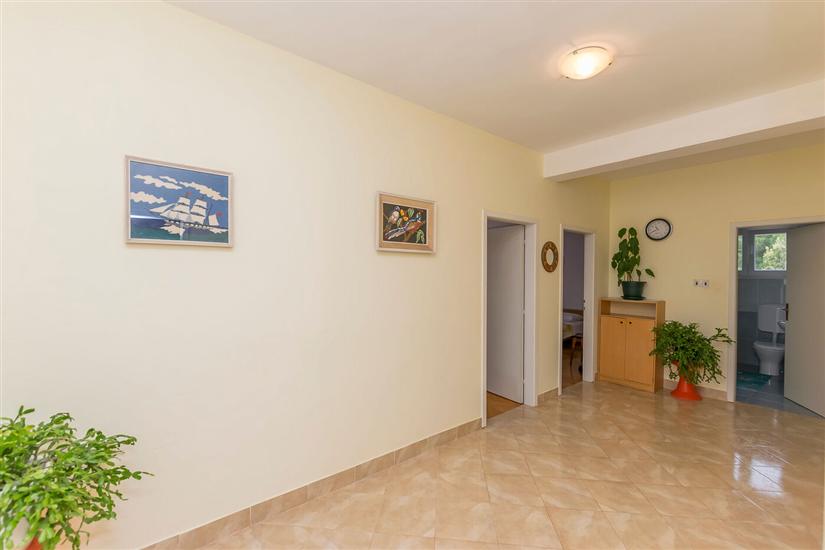 Apartment A1, for 6 persons