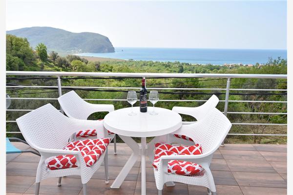 Apartment A1, for 6 persons