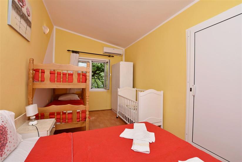 Apartment A1, for 6 persons