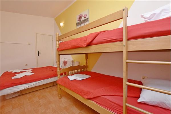 Apartment A1, for 6 persons
