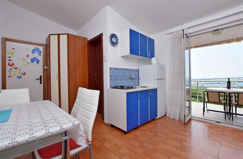 Apartment A2, for 6 persons